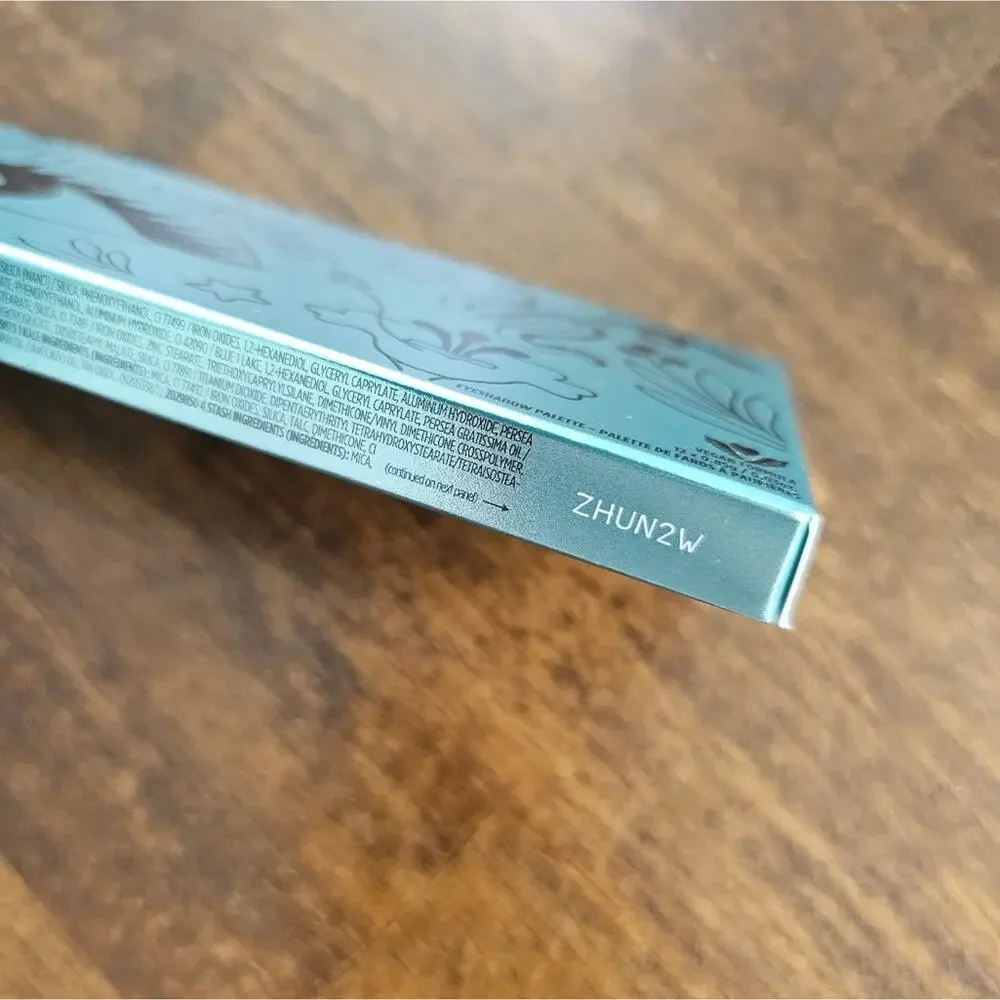 NWT Urban Decay Wild Greens Eyeshadow Pallet